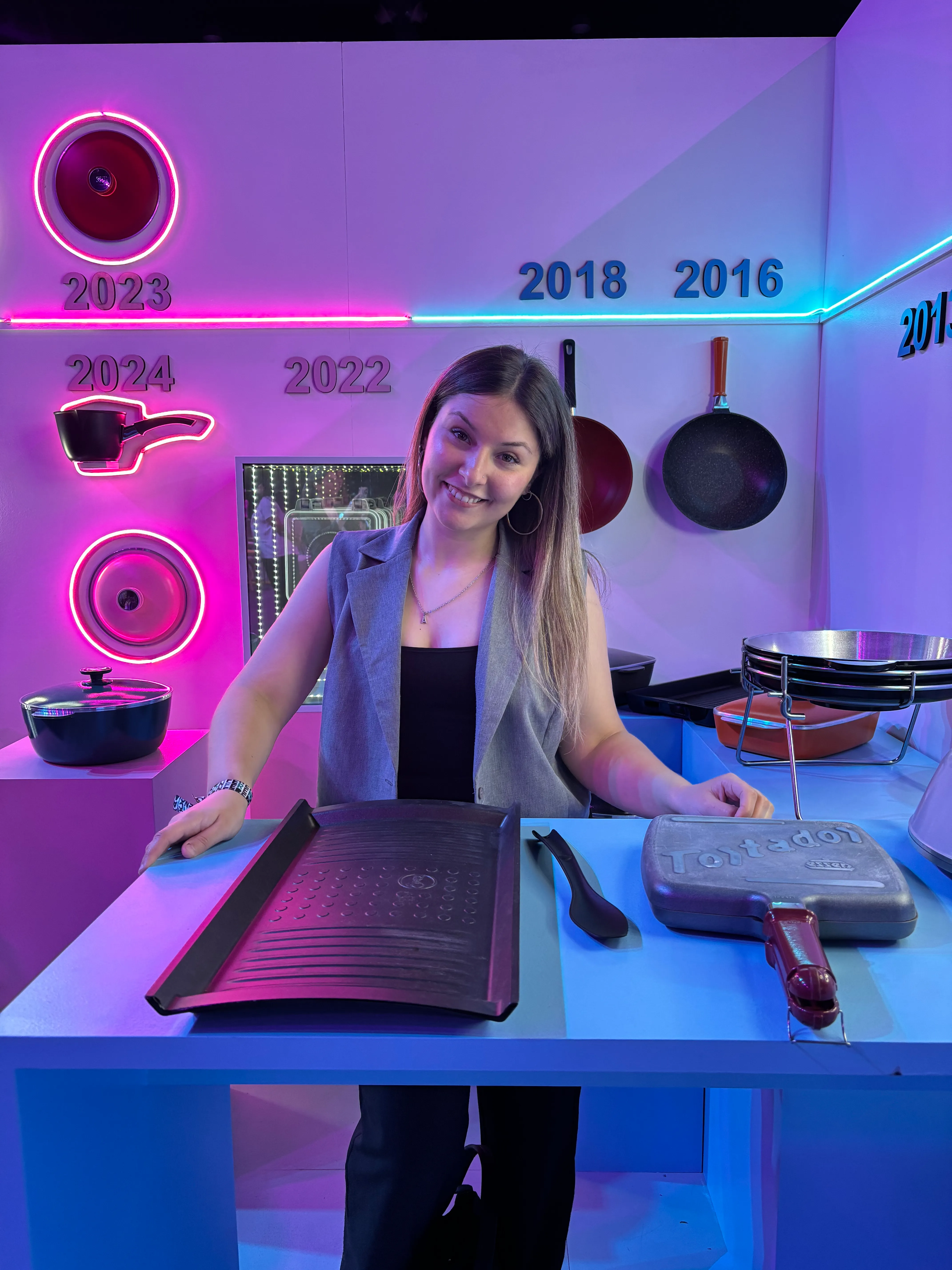 Melany - Demostradora Essen